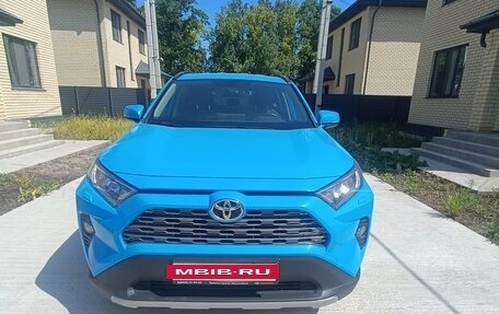 Toyota RAV4, 2019 год, 3 098 000 рублей, 9 фотография