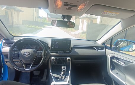Toyota RAV4, 2019 год, 3 098 000 рублей, 16 фотография