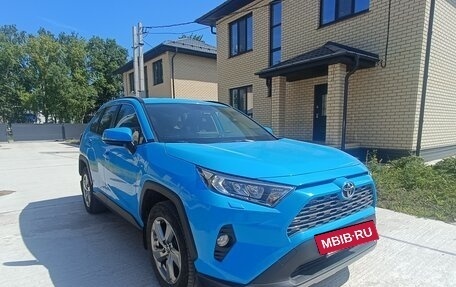 Toyota RAV4, 2019 год, 3 098 000 рублей, 10 фотография