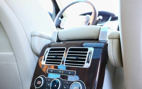 Land Rover Range Rover IV рестайлинг, 2016 год, 4 199 999 рублей, 18 фотография