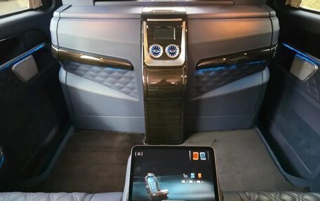 Mercedes-Benz V-Класс, 2021 год, 9 699 999 рублей, 12 фотография