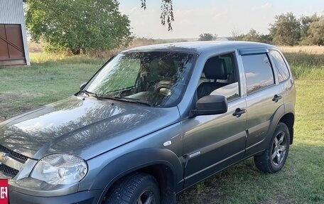 Chevrolet Niva I рестайлинг, 2018 год, 700 000 рублей, 7 фотография