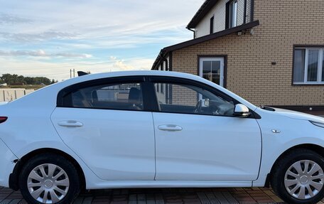 KIA Rio IV, 2017 год, 695 000 рублей, 8 фотография