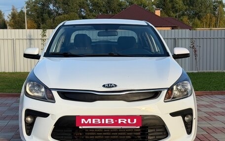KIA Rio IV, 2017 год, 695 000 рублей, 3 фотография