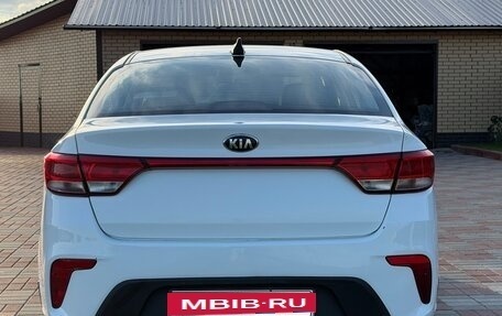 KIA Rio IV, 2017 год, 695 000 рублей, 11 фотография