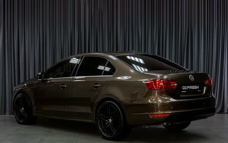 Volkswagen Jetta VI, 2011 год, 899 000 рублей, 2 фотография