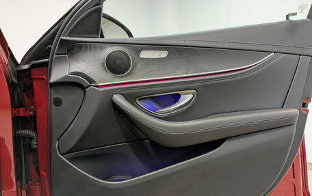 Mercedes-Benz E-Класс, 2021 год, 4 350 000 рублей, 24 фотография