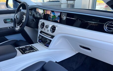 Rolls-Royce Ghost Series II рестайлинг, 2022 год, 29 999 000 рублей, 14 фотография