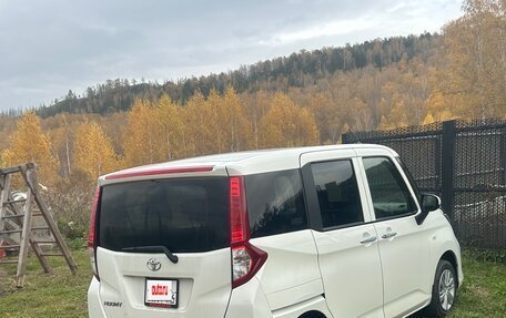 Toyota Roomy I, 2021 год, 1 050 000 рублей, 5 фотография
