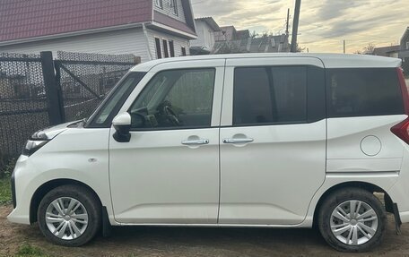 Toyota Roomy I, 2021 год, 1 050 000 рублей, 2 фотография