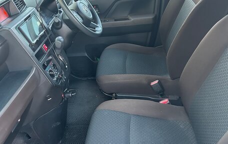 Toyota Roomy I, 2021 год, 1 050 000 рублей, 11 фотография