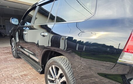 Toyota Land Cruiser 200, 2017 год, 5 500 000 рублей, 2 фотография