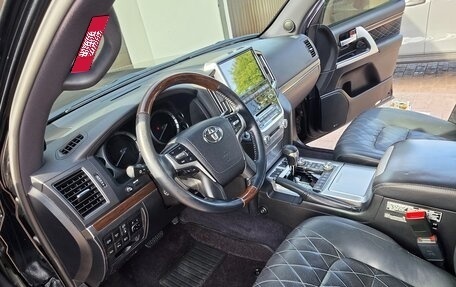 Toyota Land Cruiser 200, 2017 год, 5 500 000 рублей, 10 фотография