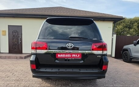 Toyota Land Cruiser 200, 2017 год, 5 500 000 рублей, 3 фотография