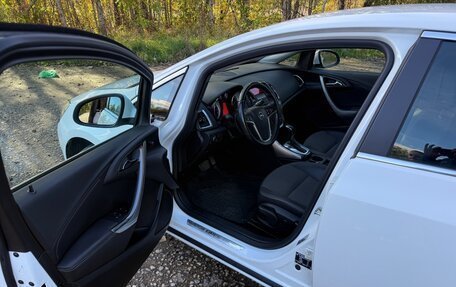 Opel Astra J, 2013 год, 690 000 рублей, 8 фотография