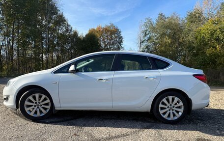 Opel Astra J, 2013 год, 690 000 рублей, 4 фотография
