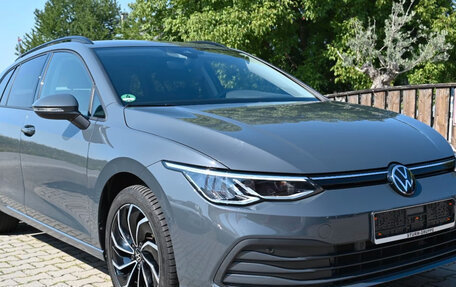 Volkswagen Golf VIII, 2023 год, 3 457 000 рублей, 2 фотография