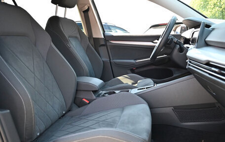 Volkswagen Golf VIII, 2023 год, 3 457 000 рублей, 10 фотография