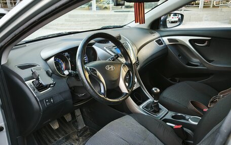 Hyundai Elantra V, 2012 год, 1 000 000 рублей, 14 фотография