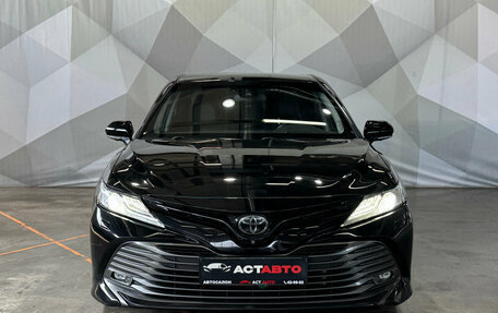 Toyota Camry, 2020 год, 2 850 000 рублей, 2 фотография