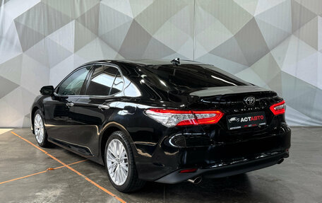 Toyota Camry, 2020 год, 2 850 000 рублей, 4 фотография