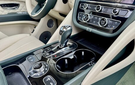 Bentley Bentayga I, 2023 год, 23 200 000 рублей, 16 фотография
