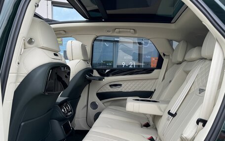 Bentley Bentayga I, 2023 год, 23 200 000 рублей, 17 фотография