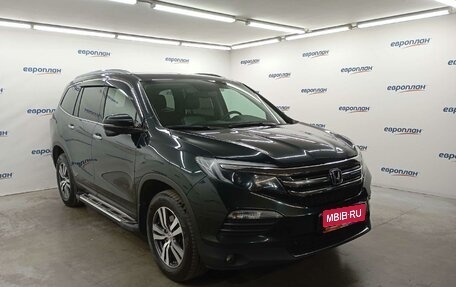 Honda Pilot III рестайлинг, 2017 год, 2 950 000 рублей, 1 фотография