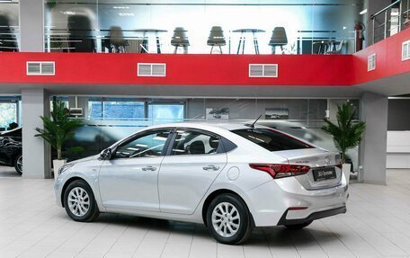 Hyundai Solaris II рестайлинг, 2017 год, 1 250 000 рублей, 4 фотография