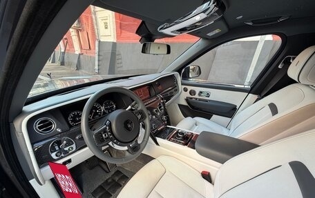 Rolls-Royce Cullinan, 2020 год, 27 900 000 рублей, 12 фотография
