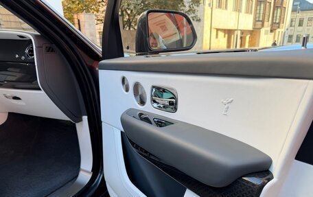 Rolls-Royce Cullinan, 2020 год, 27 900 000 рублей, 22 фотография