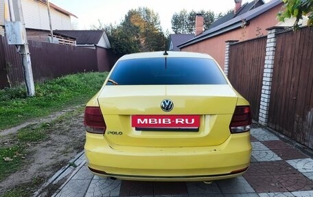 Volkswagen Polo VI (EU Market), 2017 год, 485 000 рублей, 2 фотография
