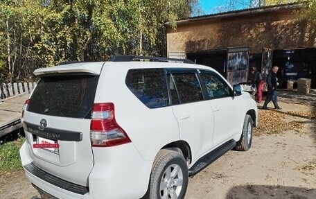 Toyota Land Cruiser Prado 150 рестайлинг 2, 2014 год, 3 350 000 рублей, 7 фотография