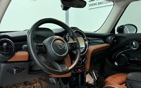 MINI Hatch, 2022 год, 1 980 000 рублей, 8 фотография