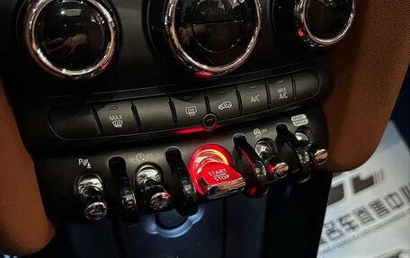 MINI Hatch, 2022 год, 1 980 000 рублей, 10 фотография