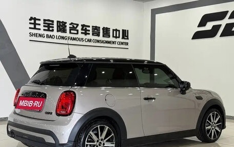 MINI Hatch, 2022 год, 1 980 000 рублей, 5 фотография