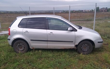 Volkswagen Polo IV рестайлинг, 2002 год, 220 000 рублей, 3 фотография