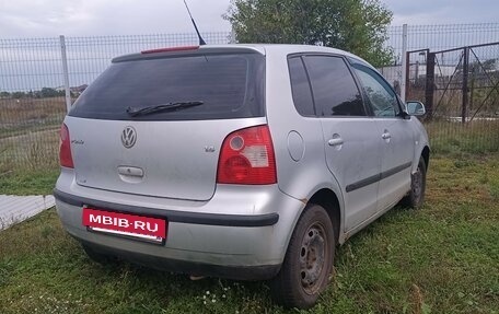 Volkswagen Polo IV рестайлинг, 2002 год, 220 000 рублей, 2 фотография