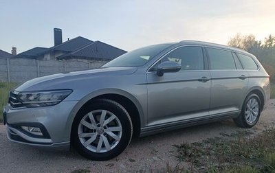 Volkswagen Passat B8 рестайлинг, 2019 год, 1 890 000 рублей, 1 фотография