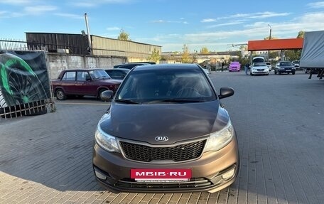 KIA Rio III рестайлинг, 2015 год, 950 000 рублей, 4 фотография