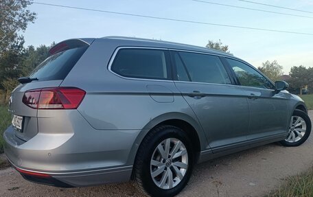 Volkswagen Passat B8 рестайлинг, 2019 год, 1 890 000 рублей, 5 фотография