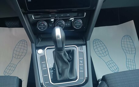 Volkswagen Passat B8 рестайлинг, 2019 год, 1 890 000 рублей, 10 фотография