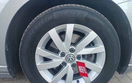 Volkswagen Passat B8 рестайлинг, 2019 год, 1 890 000 рублей, 20 фотография