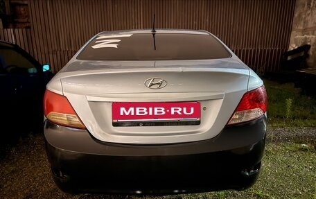 Hyundai Solaris II рестайлинг, 2012 год, 465 000 рублей, 10 фотография