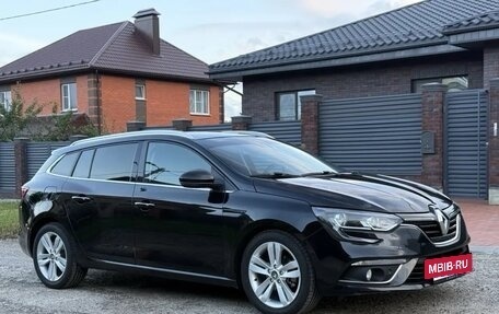 Renault Megane IV, 2018 год, 1 465 000 рублей, 3 фотография