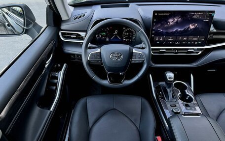Toyota Highlander, 2026 год, 6 990 000 рублей, 12 фотография