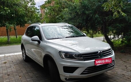 Volkswagen Touareg III, 2015 год, 2 550 000 рублей, 2 фотография