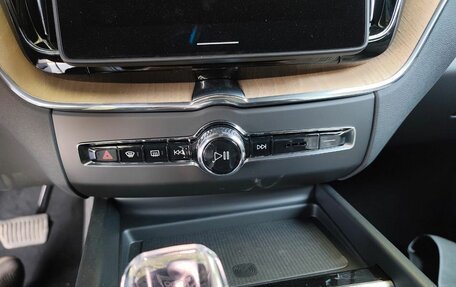 Volvo XC60 II, 2026 год, 6 190 000 рублей, 8 фотография