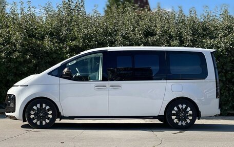 Hyundai Staria, 2025 год, 8 990 000 рублей, 2 фотография