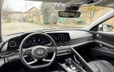 Hyundai Elantra, 2024 год, 1 730 000 рублей, 4 фотография